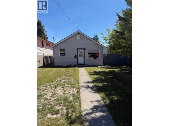 320 4 Avenue S, Cranbrook, British Columbia V1C2E5