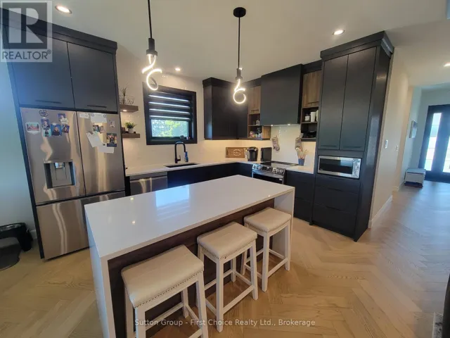 780