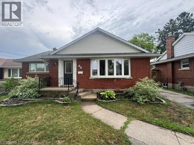49 EDINBURGH Road Unit# Main, Kitchener, Ontario N2B1M4