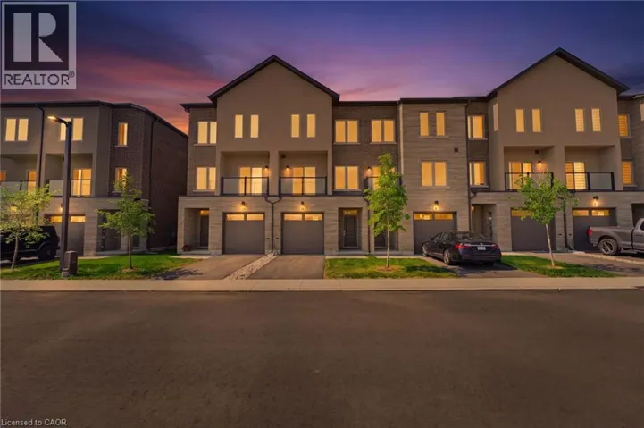 10 CLEAR VALLEY Lane, Mount Hope, Ontario L0R1W0