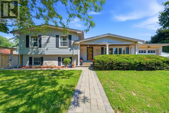 92 AUCHMAR ROAD, Hamilton (Buchanan), Ontario L9C1C5