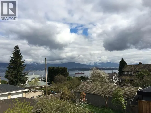 4633 W 4TH AVENUE, Vancouver, British Columbia V6R1R6