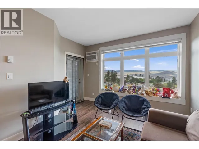 765 MCGILL Road Unit# 404, Kamloops, British Columbia V2C0B7