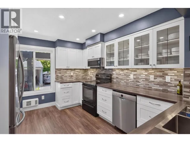 3000 Richter Street Unit# 9, Kelowna, British Columbia V1Y8M5