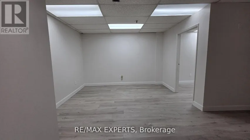10 - 400 ESNA PARK DRIVE, Markham (Milliken Mills West), Ontario L3R1G5