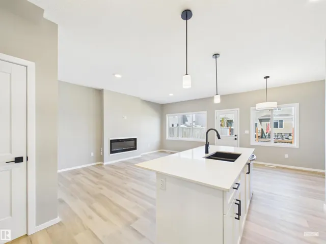 119 HILTON CV, Spruce Grove, Alberta T7X1Y4