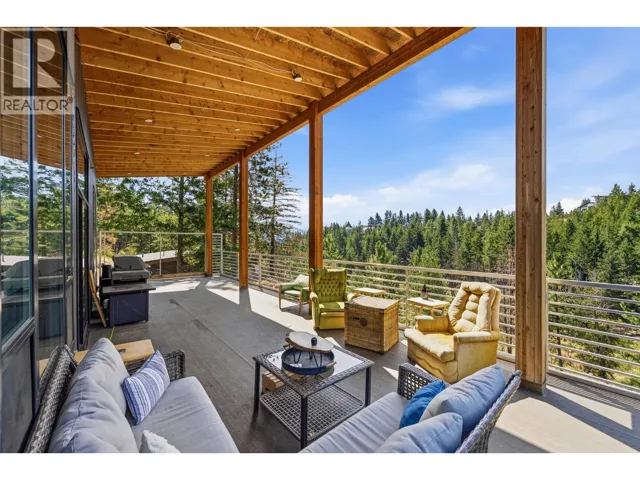 378 Lakewood Road, Vernon, British Columbia V1T7Z3