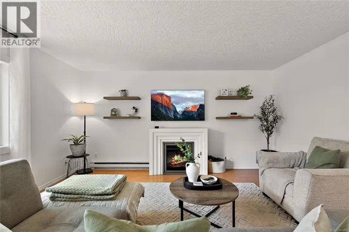 8 2871 Peatt Rd, Langford, British Columbia V9B3V7