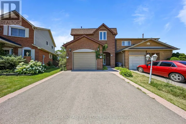 3949 TEAKWOOD DRIVE, Mississauga (Creditview), Ontario L5C3L2