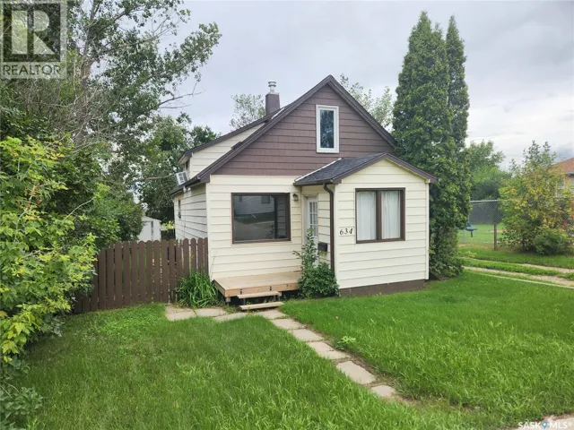 634 2nd STREET, Estevan, Saskatchewan S4A0K9