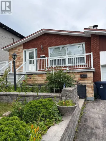 1074 MIDLAND AVENUE, Toronto (Bendale), Ontario M1K4G9