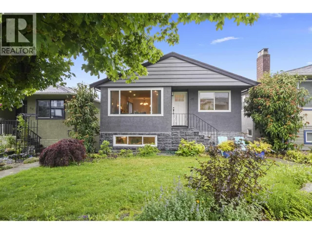75 SPRINGER AVENUE, Burnaby, British Columbia V5B3K4