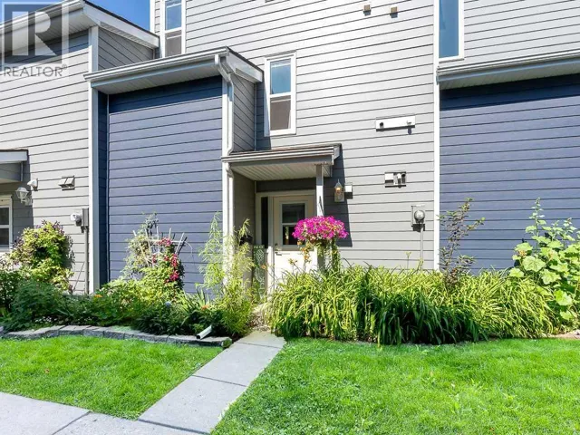 5, 93 Grier Place NE, Calgary, Alberta T2K5Y5