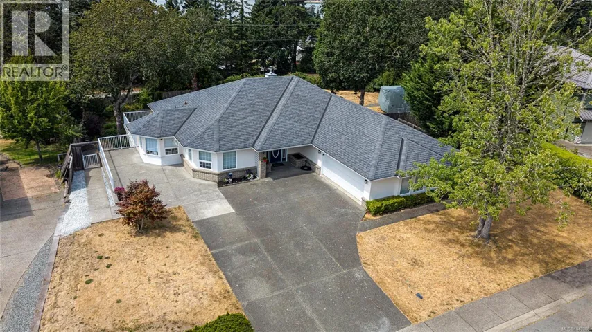 6037 Stonehouse Pl, Duncan, British Columbia V9L5M8