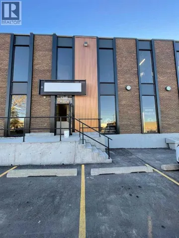 11, 1209 38 Avenue NE, Calgary, Alberta T2E6M2