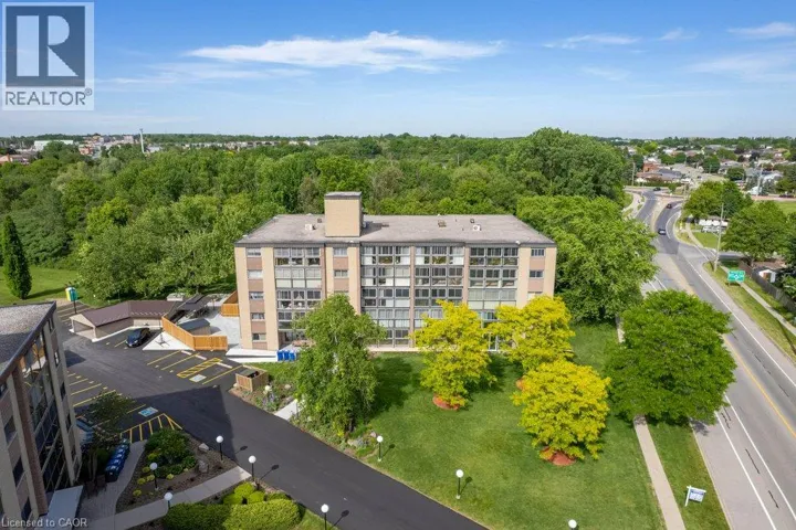 400 CHAMPLAIN Boulevard Unit# 406, Cambridge, Ontario N1R7J6