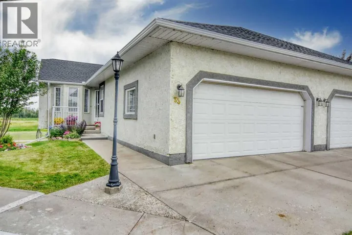33 Strathmore Lakes Bay, Strathmore, Alberta T1P1L8