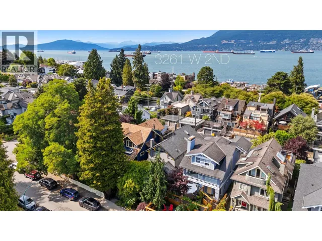 3261 W 2ND AVENUE, Vancouver, British Columbia V6K1K9
