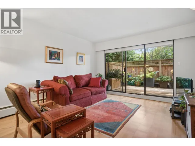 102 2255 W 8TH AVENUE, Vancouver, British Columbia V6K2A6