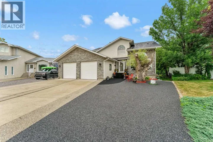 612 Sangster Crescent SW, Redcliff, Alberta T0J2P2