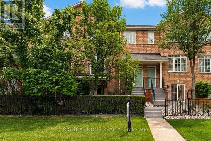 204 - 23 OBSERVATORY LANE, Richmond Hill (Observatory), Ontario L4C0M7