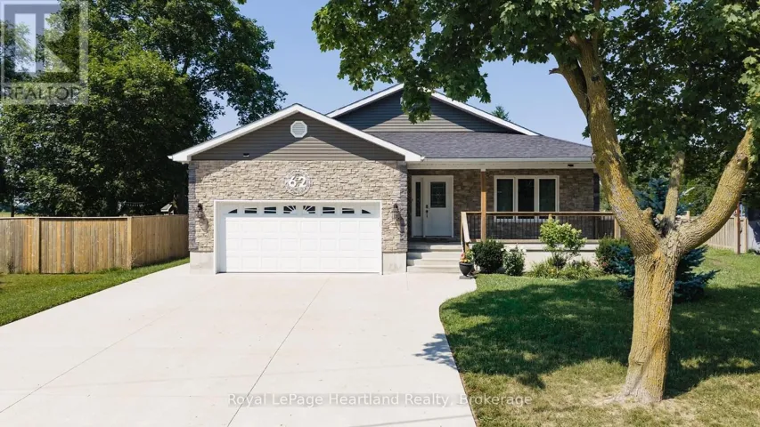 62 VICTORIA BOULEVARD, Huron East (Vanastra), Ontario N0M1L0