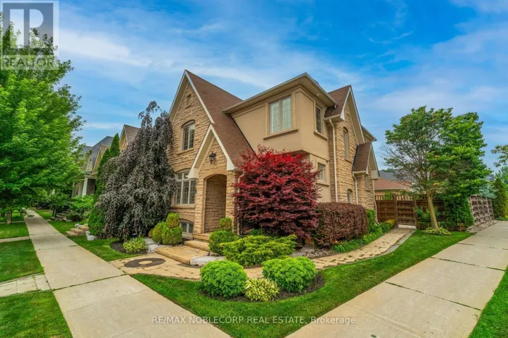 2 GLENGORDON CRESCENT, Markham (Devil's Elbow), Ontario L6C0K1