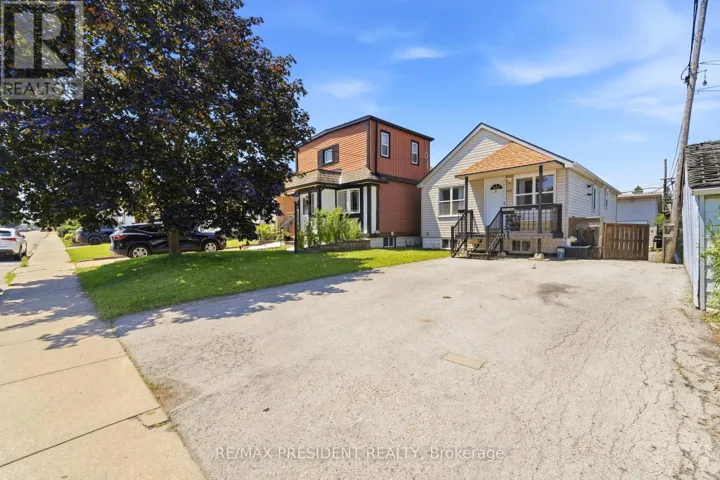 43 ADAIR AVENUE N, Hamilton (McQuesten), Ontario L8H6A5