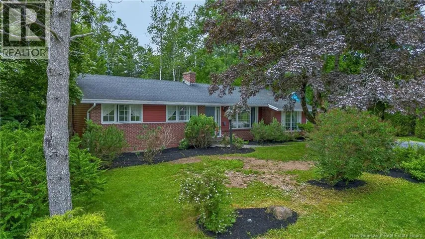 18 Forest Road, Rothesay, New Brunswick E2H1B5