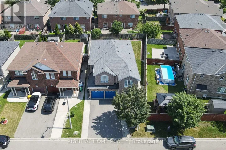 3 SILVERBELL COURT, Brampton (Fletcher's Meadow), Ontario L7A3V3