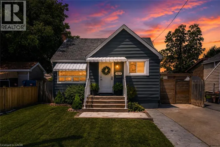 621 TATE Avenue, Hamilton, Ontario L8H6L4