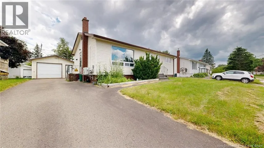 155 Ellerdale Avenue, Moncton, New Brunswick E1A3M8