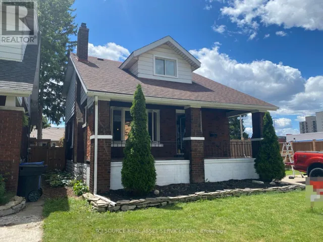 825 RAYMO ROAD, Windsor, Ontario N8Y4A5