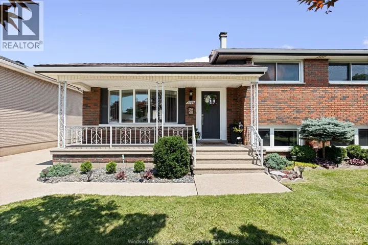 2584 RIVARD AVE, Windsor, Ontario N8T2H3