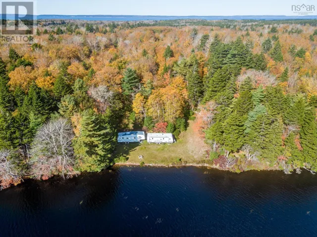 85 Bartlett Lake Lane, Grosses Coques, Nova Scotia B0W1M0