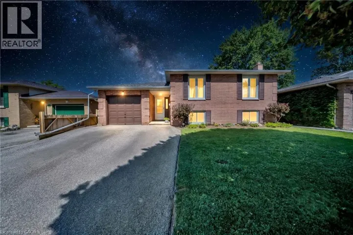 43 HOBART Crescent, Brantford, Ontario N3P1V5