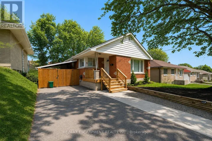 UPPER - 76 GLENVIEW AVENUE, Cambridge, Ontario N1R2W2