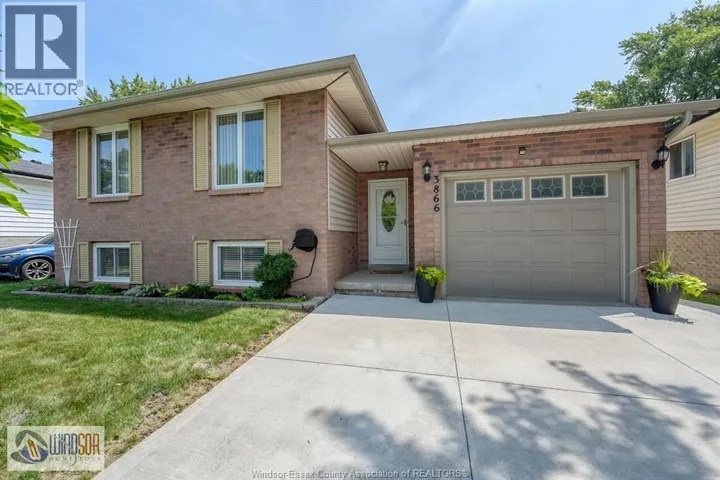 3866 BLISS, Windsor, Ontario N8W4Z6