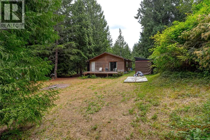 740 Spider Lake Rd, Qualicum Beach, British Columbia V9K2L7