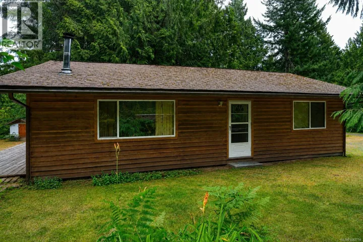 740 Spider Lake Rd, Qualicum Beach, British Columbia V9K2L7