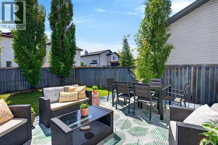 66 Canoe Close SW, Airdrie, Alberta T4B2N4