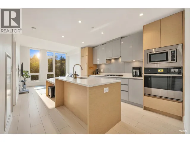 512 3538 SAWMILL CRESCENT, Vancouver, British Columbia V5S0J8