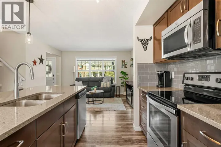 40 Sunvalley Road, Cochrane, Alberta T4C0X6