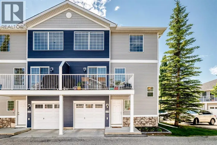 619 Country Village Cape NE, Calgary, Alberta T3K6E1