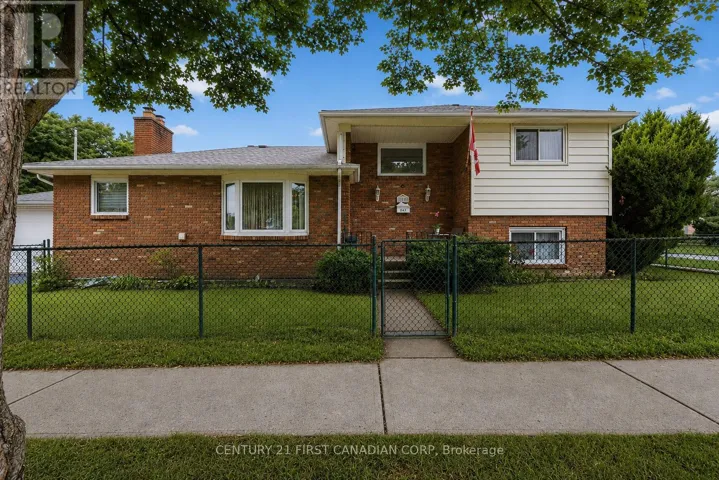 184 DURAND STREET, Sarnia, Ontario N7T5A3
