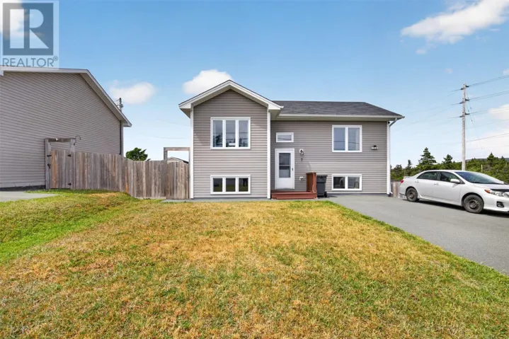 7 Buckingham Drive, Conception Bay South, Newfoundland & Labrador A1W4H8
