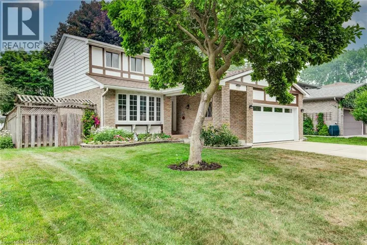215 FORESTWOOD Drive, Kitchener, Ontario N2N1B7