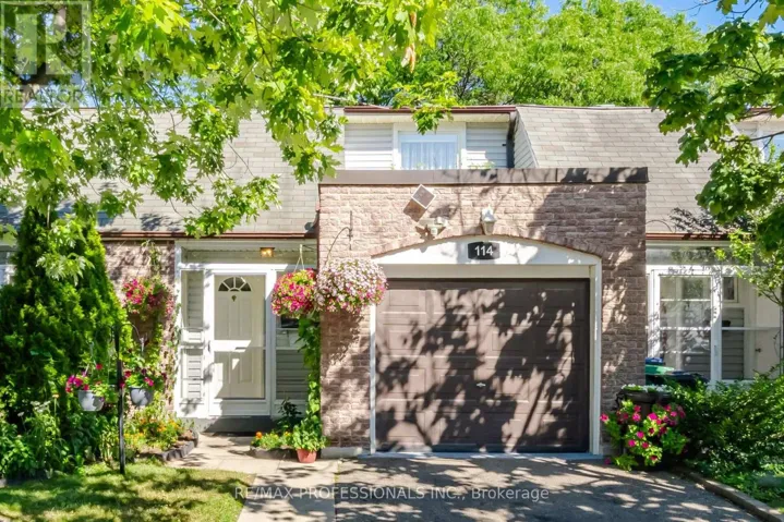 114 - 2440 BROMSGROVE ROAD, Mississauga (Clarkson), Ontario L5J4J7