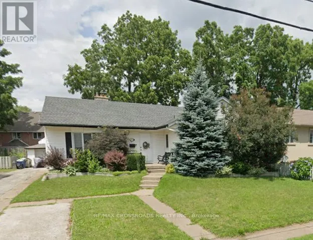 UPPER - 6039 ALTHEA STREET, Niagara Falls (Cherrywood), Ontario L2E5G4