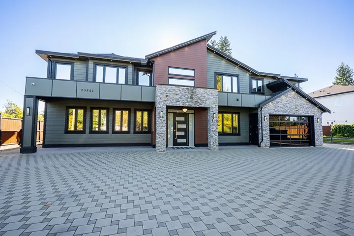 23842 OLD YALE ROAD, Langley, British Columbia V2Z2K4